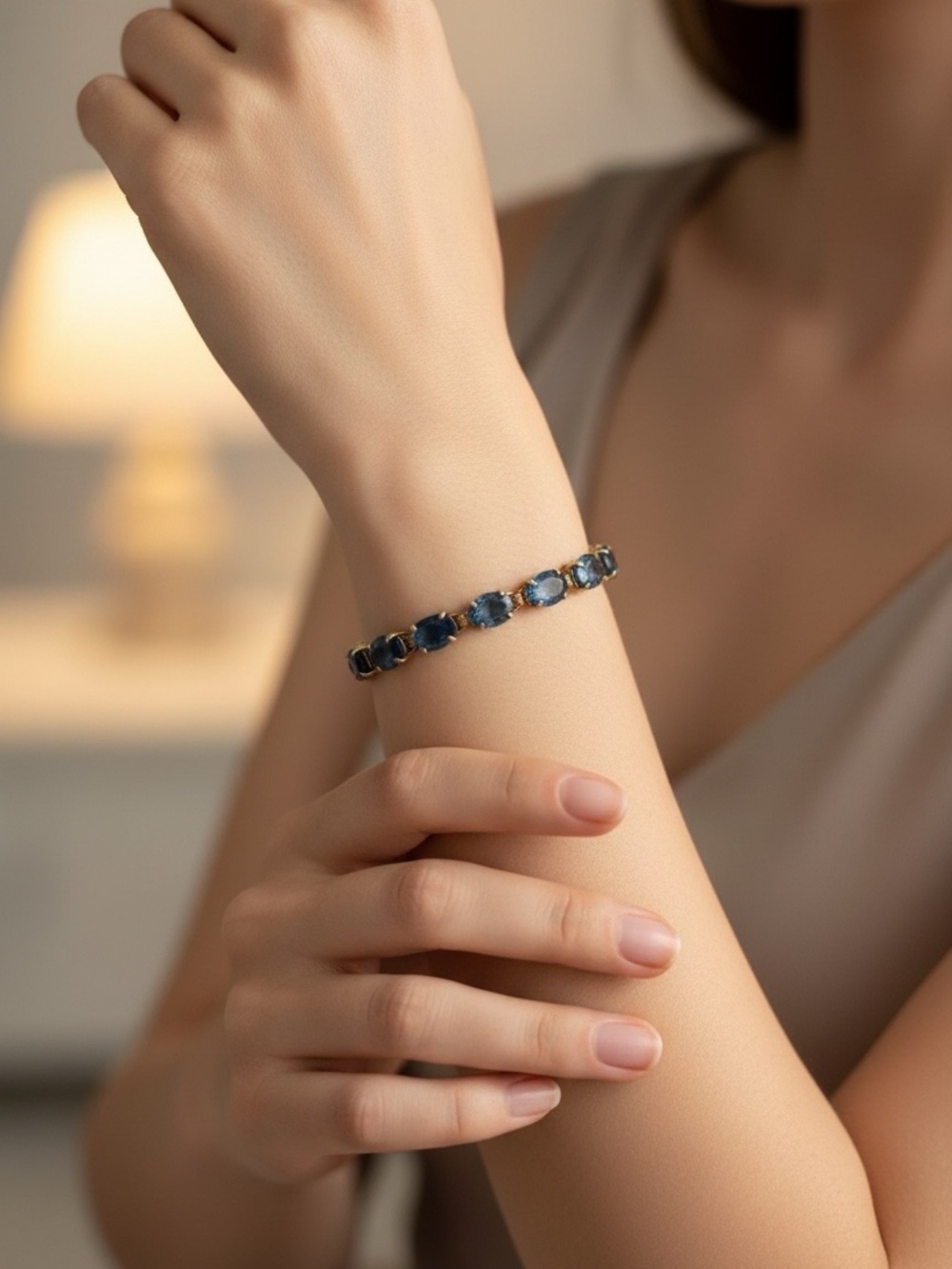 14k gold Blue Aquamarine, Gemstone Tennis Bracelet weight 9g